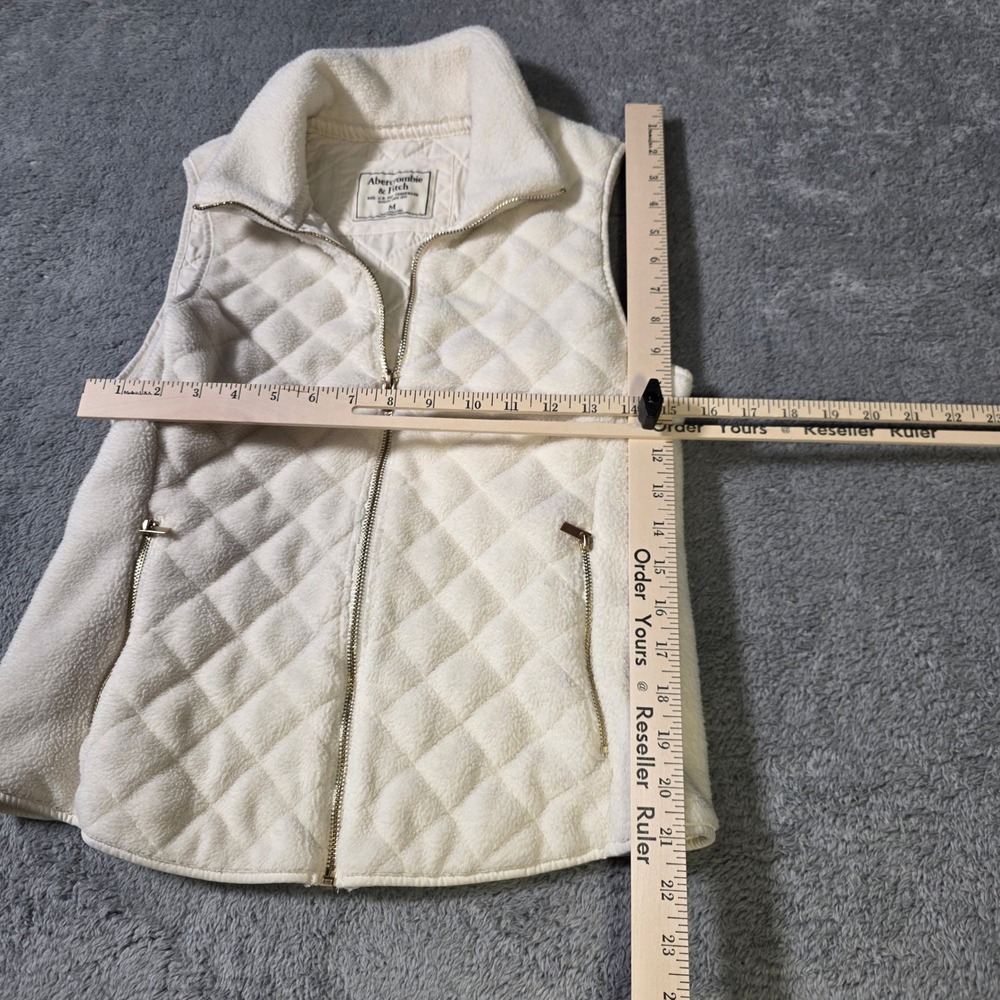 Abercrombie & Fitch Womens M Quilted Fleece Vest Cream Gold Zip Pockets 1372 - Picture 2 of 6